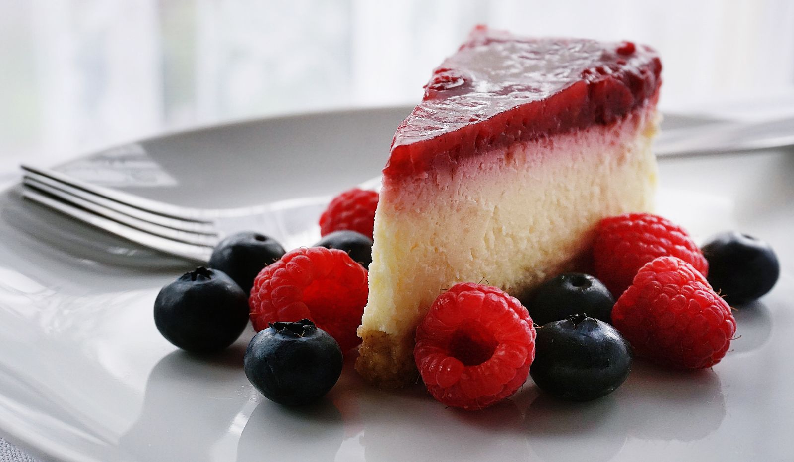 Cheesecake with a golden crumb crust